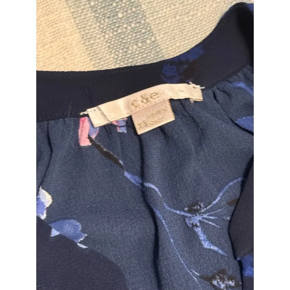 c&e women’s size is x-small floral sleeveless blouse - Picture 4 of 6